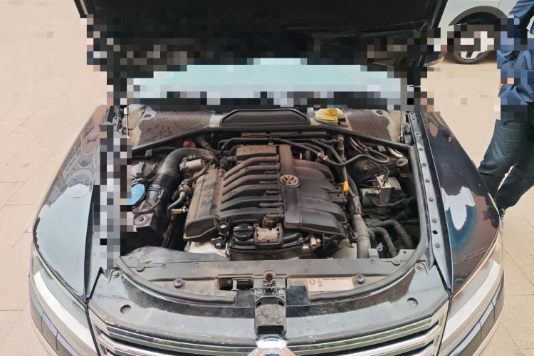 Used Volkswagen Phaeton 2014 3.0L Business Model Engine Bay
