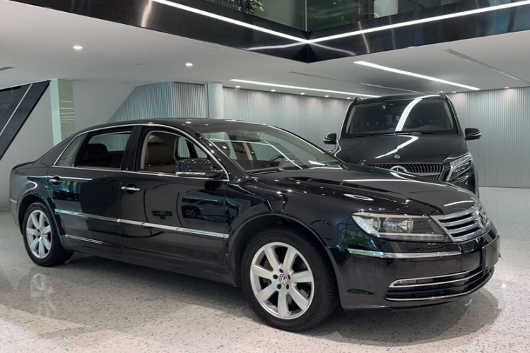 Used Volkswagen Phaeton 2014 3.0L Business Model Exterior 2