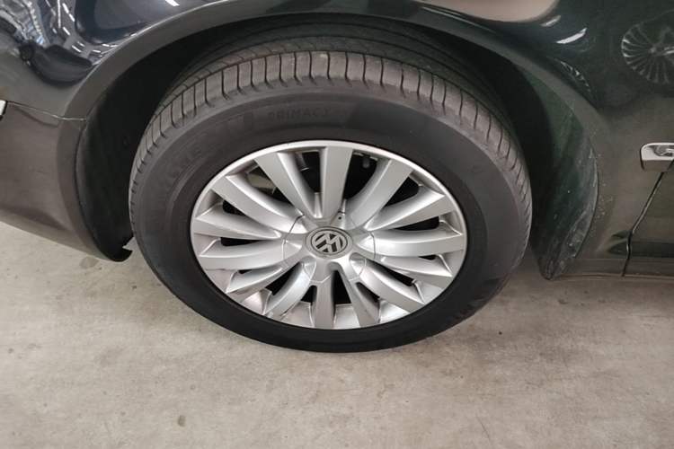 Used Volkswagen Phaeton 2014 3.0L Business Model Exterior 4