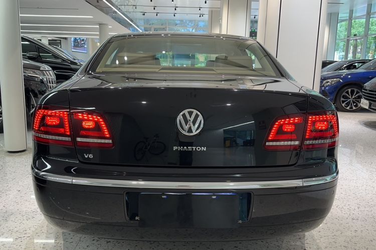 Used Volkswagen Phaeton 2014 3.0L Business Model Exterior 4