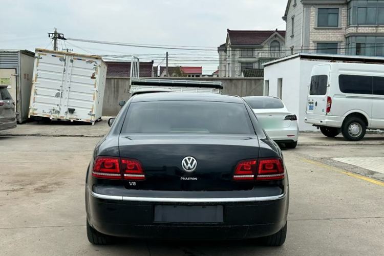 Used Volkswagen Phaeton 2014 3.0L Business Model Exterior 4