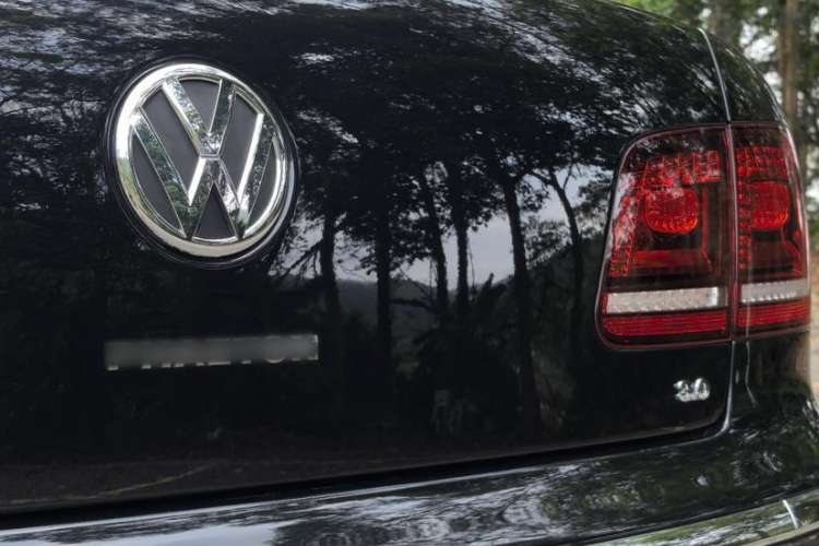 Used Volkswagen Phaeton 2014 3.0L Business Model Exterior 7