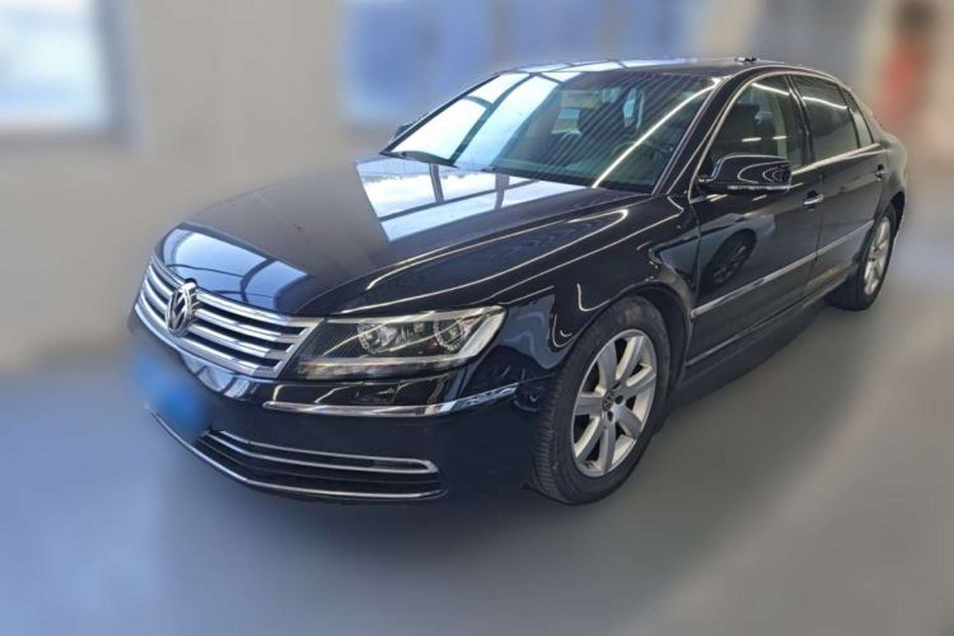 Used Volkswagen Phaeton 2014 3.0L Business Model Front Left 45 Deg