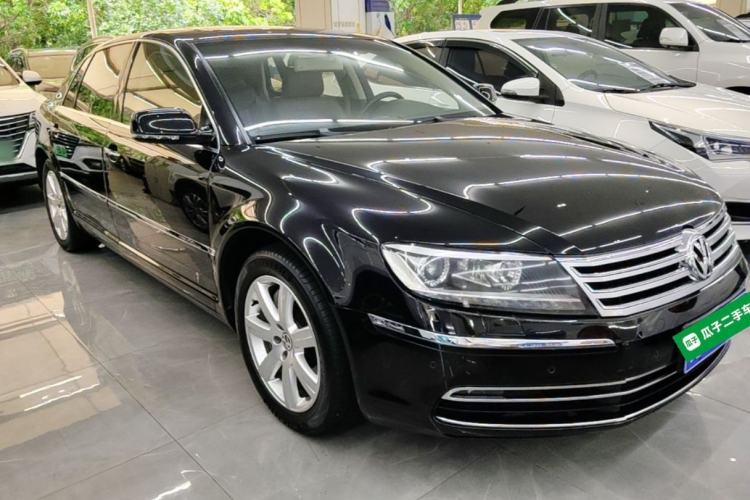 Used Volkswagen Phaeton 2014 3.0L Business Model Front Right 45 Deg