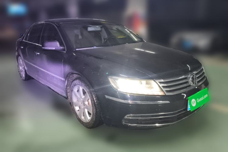 Used Volkswagen Phaeton 2014 3.0L Executive Model Front Right 45 Deg