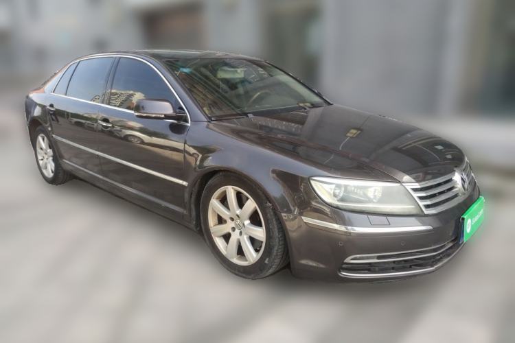 Used Volkswagen Phaeton 2014 3.0L Executive Model Front Right 45 Deg