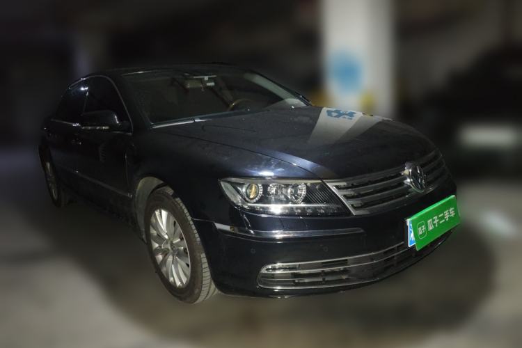 Used Volkswagen Phaeton 2014 3.0L Business Model Front Right 45 Deg