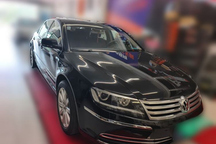 Used Volkswagen Phaeton 2014 3.0L Executive Model Front Right 45 Deg