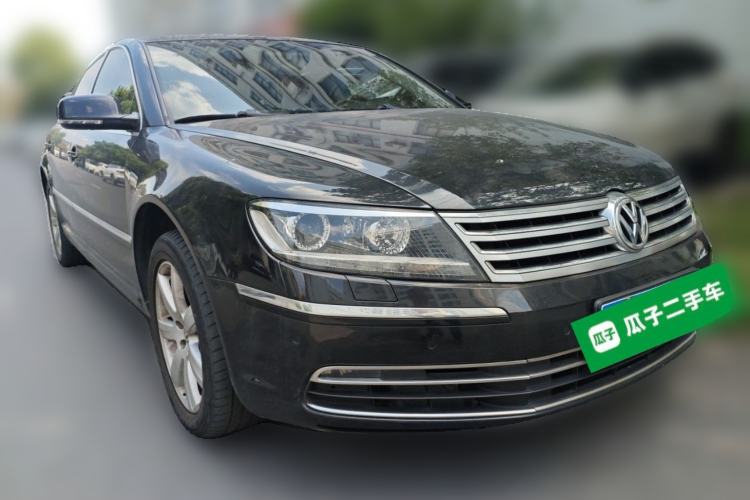 Used Volkswagen Phaeton 2014 3.0L Executive Model Front Right 45 Deg