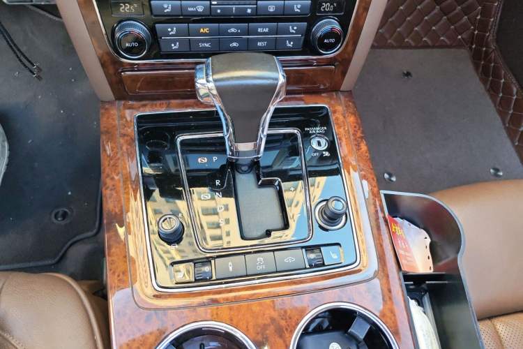 Used Volkswagen Phaeton 2014 3.0L Business Model Gear Lever