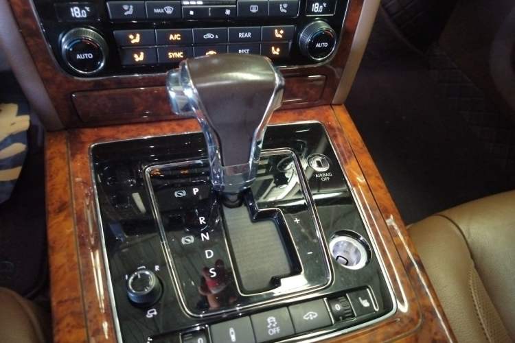 Used Volkswagen Phaeton 2014 3.0L Business Model Gear Lever
