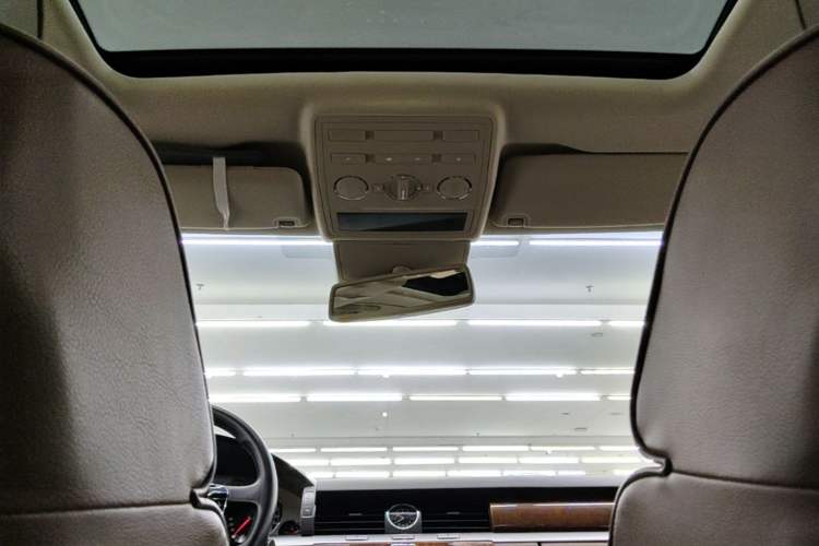 Used Volkswagen Phaeton 2014 3.0L Business Model Headliner