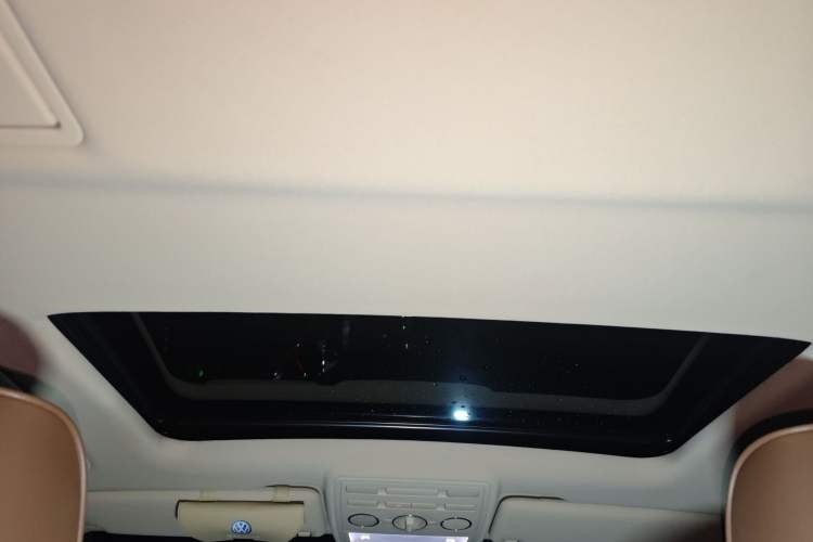 Used Volkswagen Phaeton 2014 3.0L Business Model Headliner