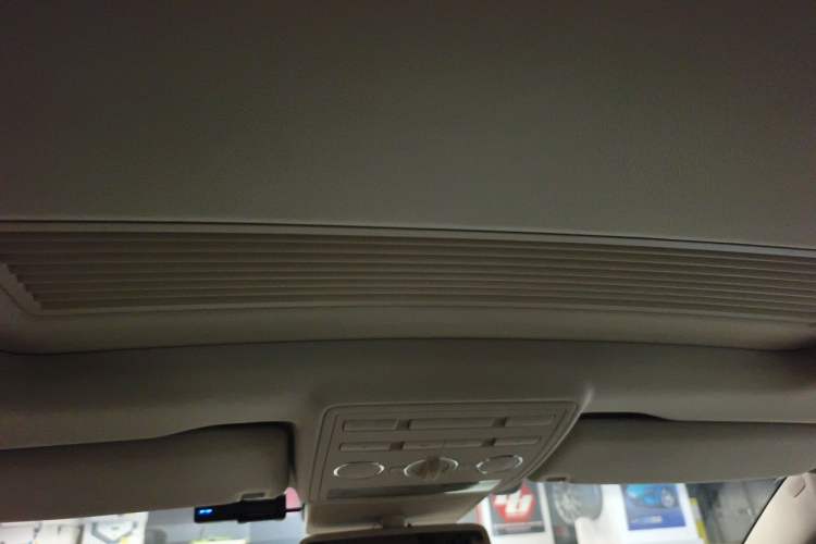 Used Volkswagen Phaeton 2014 3.0L Executive Model Headliner