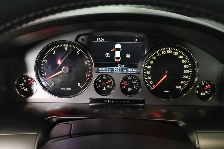 Used Volkswagen Phaeton 2014 3.0L Business Model Instrument Cluster