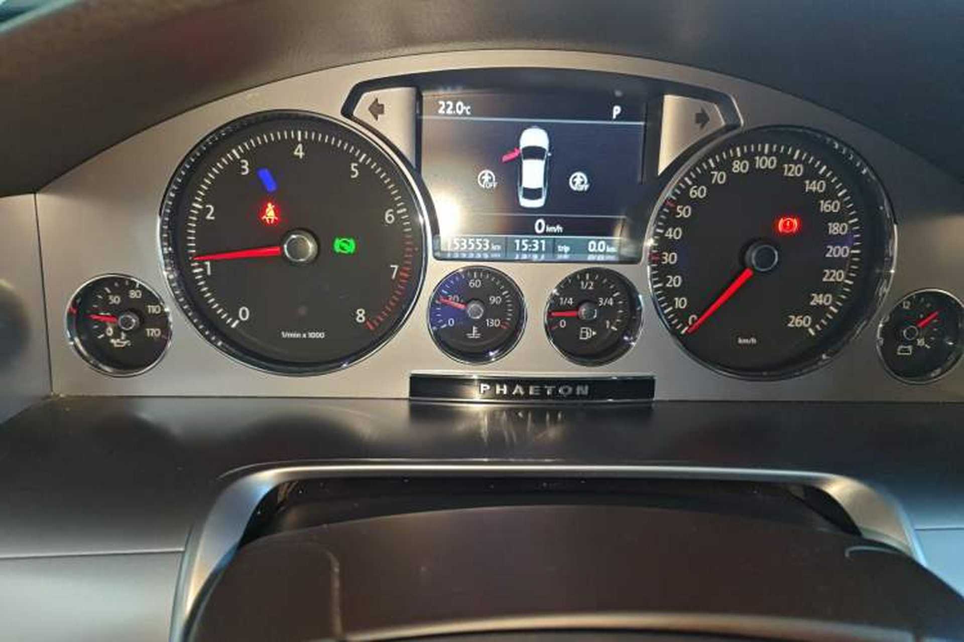 Used Volkswagen Phaeton 2014 3.0L Business Model Instrument Cluster