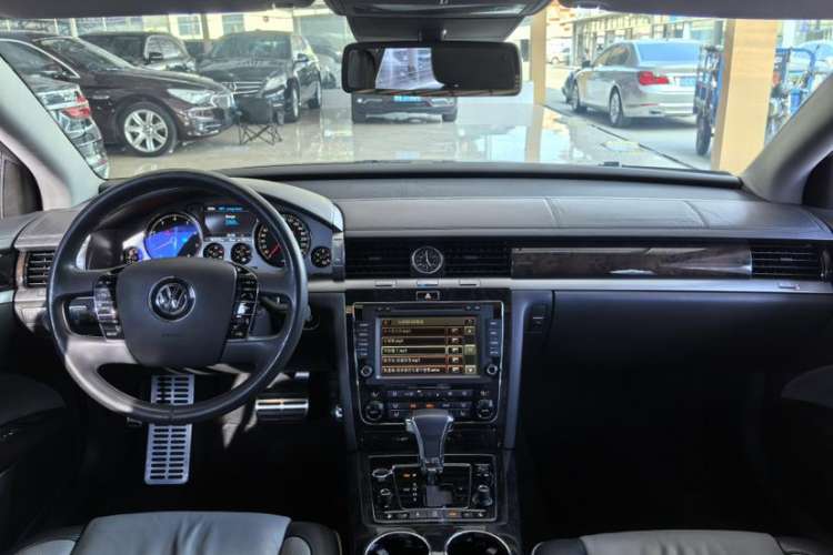 Used Volkswagen Phaeton 2014 3.0L Business Model Interior 1