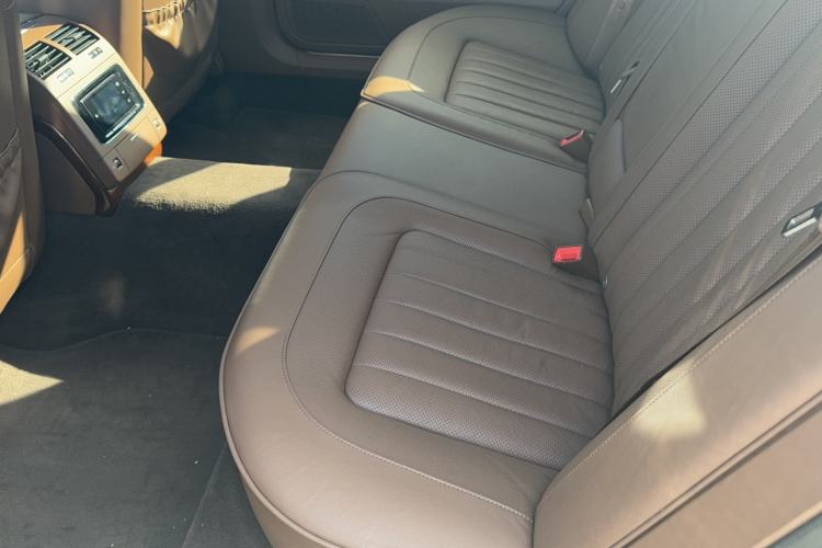 Used Volkswagen Phaeton 2014 3.0L Business Model Interior 3
