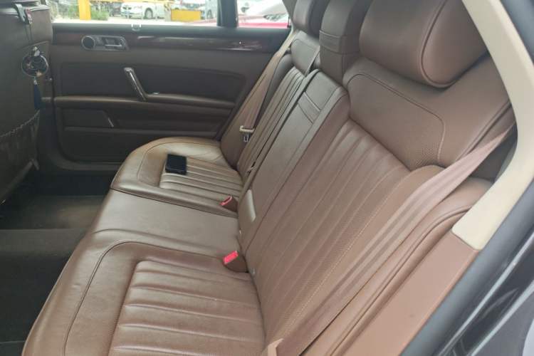 Used Volkswagen Phaeton 2014 3.0L Business Model Interior 4