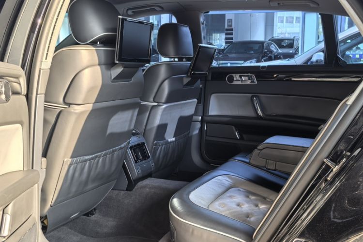 Used Volkswagen Phaeton 2014 3.0L Business Model Interior 6