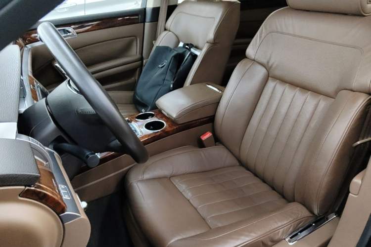 Used Volkswagen Phaeton 2014 3.0L Business Model Left Front Seat