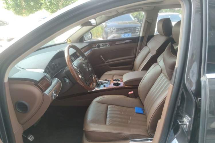 Used Volkswagen Phaeton 2014 3.0L Executive Model Left Front Seat