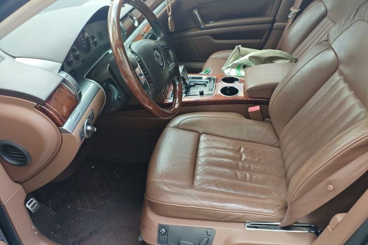 Used Volkswagen Phaeton 2014 3.0L Executive Model Left Front Seat