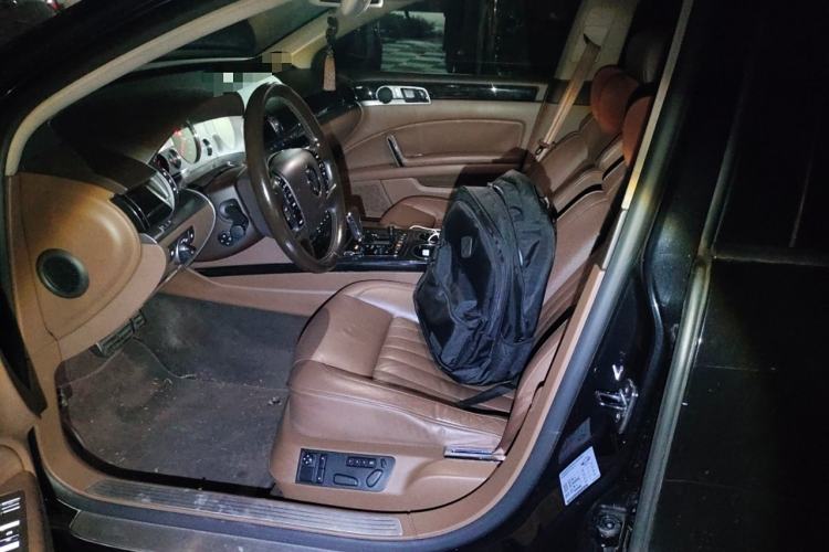 Used Volkswagen Phaeton 2014 3.0L Business Model Left Front Seat
