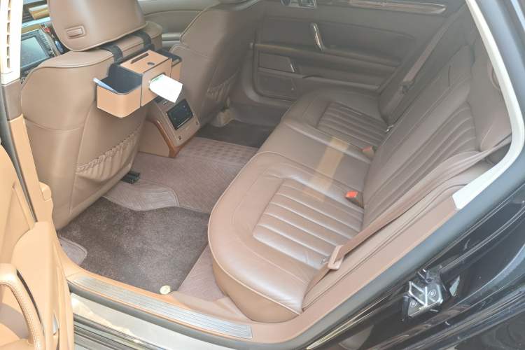 Used Volkswagen Phaeton 2014 3.0L Business Model Left Rear Seat
