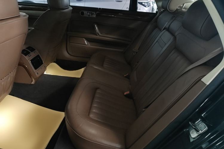Used Volkswagen Phaeton 2014 3.0L Business Model Left Rear Seat