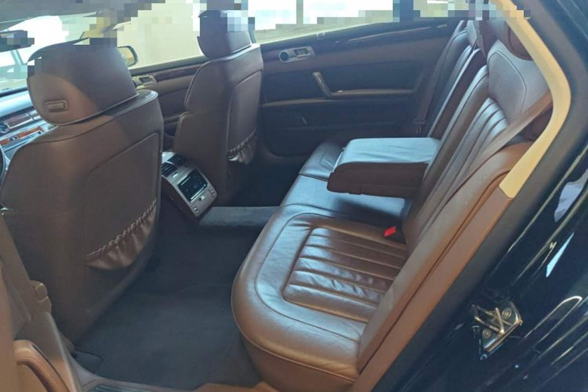 Used Volkswagen Phaeton 2014 3.0L Business Model Left Rear Seat