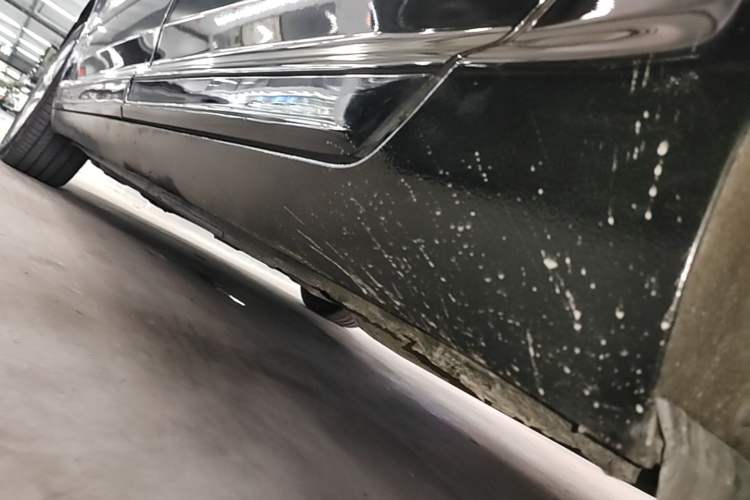 Used Volkswagen Phaeton 2014 3.0L Business Model Left Side Sill