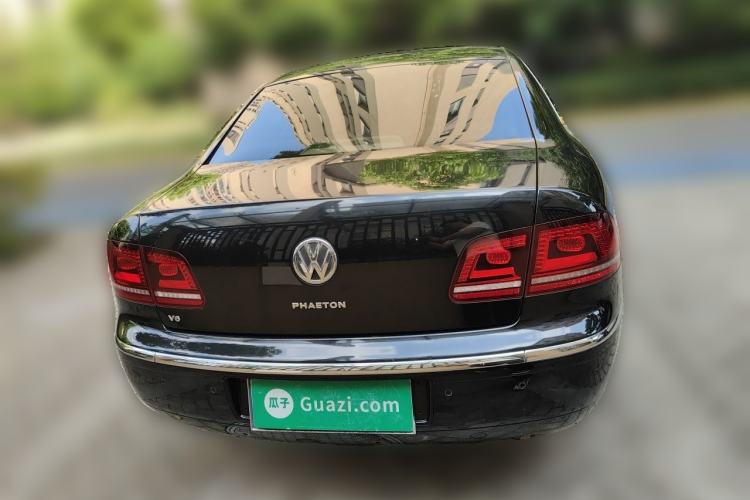Used Volkswagen Phaeton 2014 3.0L Business Model Rear