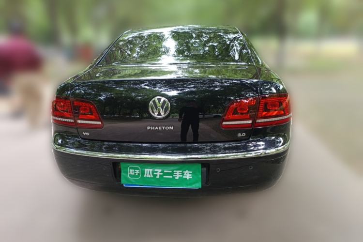 Used Volkswagen Phaeton 2014 3.0L Business Model Rear