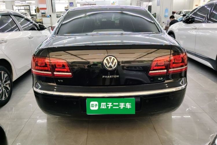 Used Volkswagen Phaeton 2014 3.0L Business Model Rear