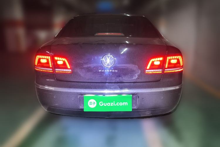 Used Volkswagen Phaeton 2014 3.0L Executive Model Rear