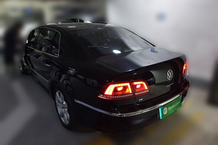 Used Volkswagen Phaeton 2014 3.0L Business Model Rear Left 45 Deg