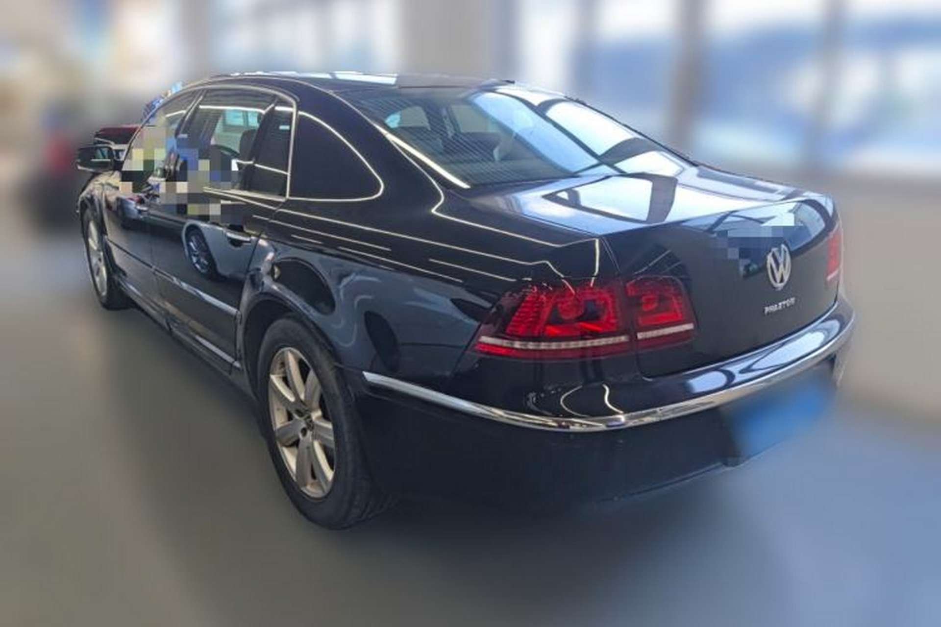 Used Volkswagen Phaeton 2014 3.0L Business Model Rear Left 45 Deg