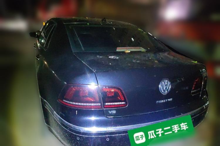 Used Volkswagen Phaeton 2014 3.0L Business Model Rear Left 45 Deg
