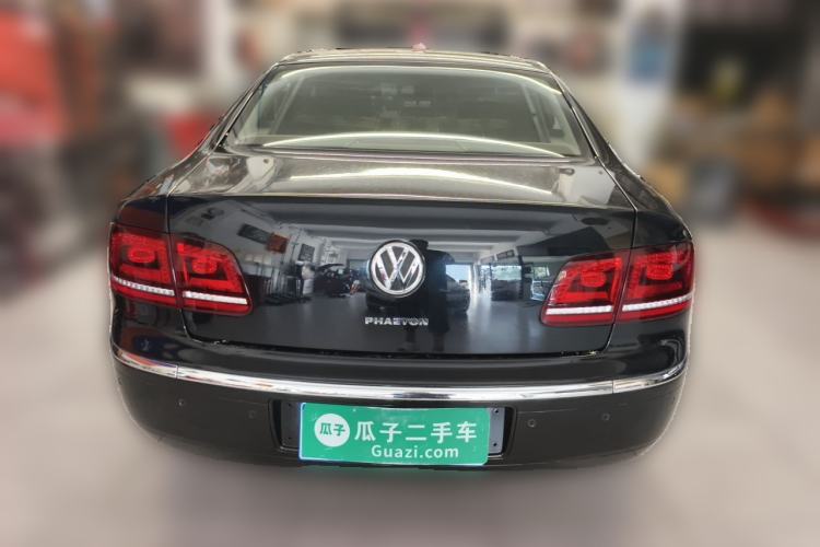 Used Volkswagen Phaeton 2014 3.0L Executive Model Rear