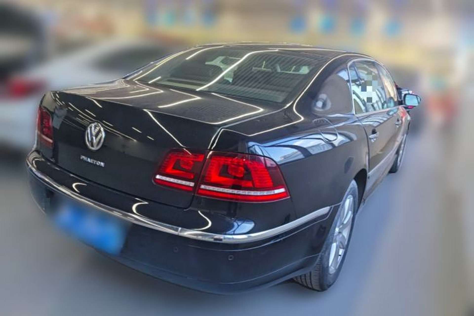 Used Volkswagen Phaeton 2014 3.0L Business Model Rear Right 45 Deg
