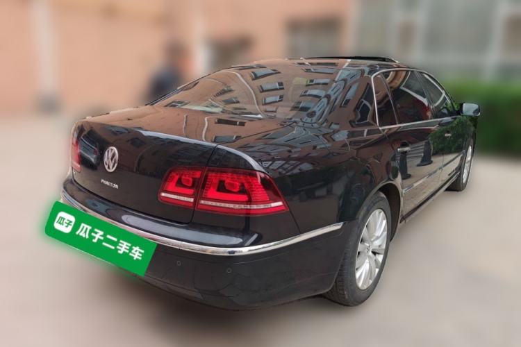 Used Volkswagen Phaeton 2014 3.0L Business Model Rear Right 45 Deg