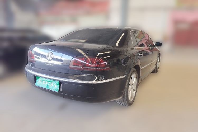 Used Volkswagen Phaeton 2014 3.0L Business Model Rear Right 45 Deg