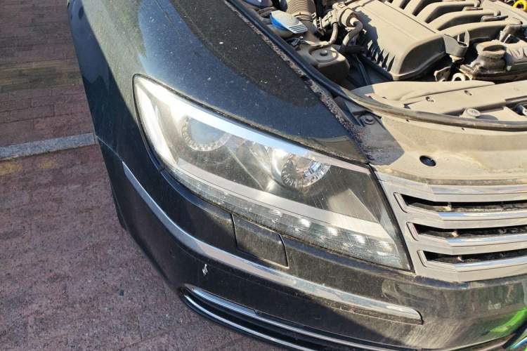 Used Volkswagen Phaeton 2014 3.0L Business Model Right Front Headlight