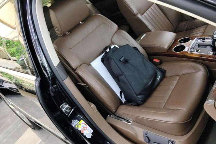 Used Volkswagen Phaeton 2014 3.0L Business Model Right Front Seat
