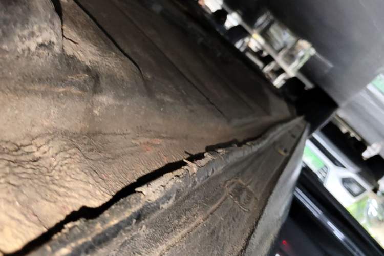 Used Volkswagen Phaeton 2014 3.0L Business Model Right Side Sill
