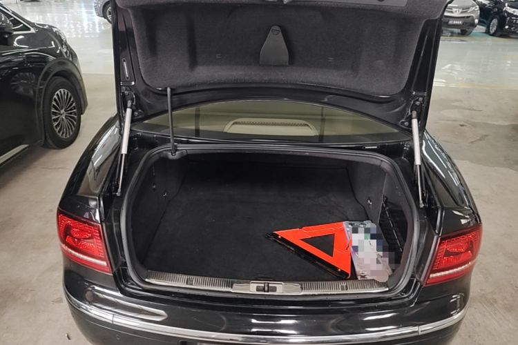 Used Volkswagen Phaeton 2014 3.0L Business Model Trunk