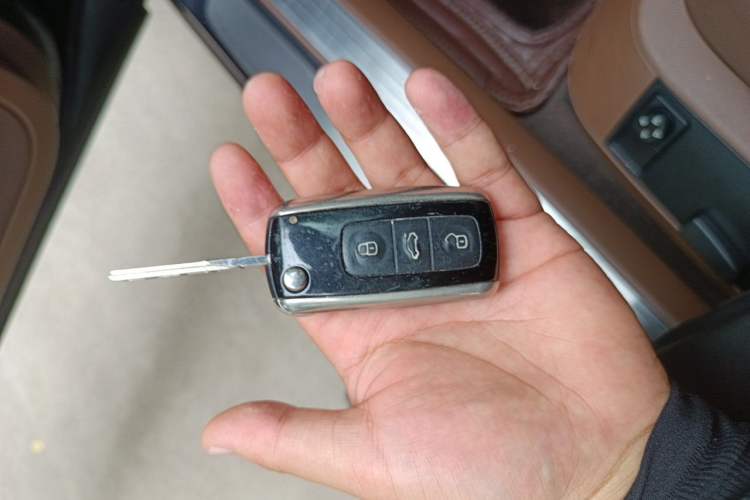 Used Volkswagen Phaeton 2014 3.0L Business Model Vehicle Key