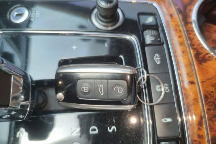 Used Volkswagen Phaeton 2014 3.0L Executive Model Vehicle Key