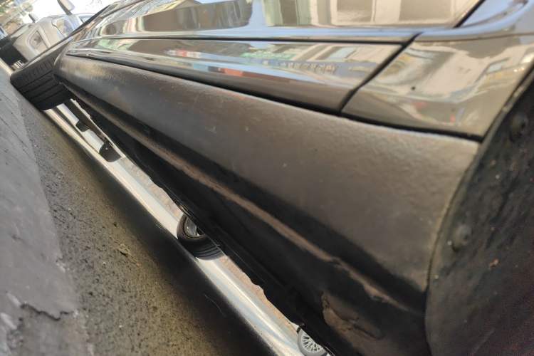 Used Volkswagen Phaeton 2014 3.0L Executive Model Chassis Front Right
